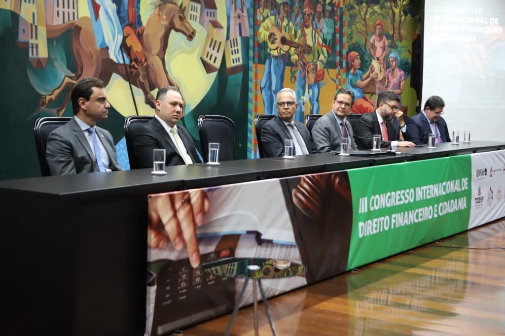 III Congresso Internacional de Direito Financeiro e Cidadania é aberto no TCEMG