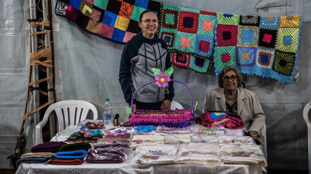Em Itamoji, artesãos brilham na Festa das Congadas com Cultura e Tradição