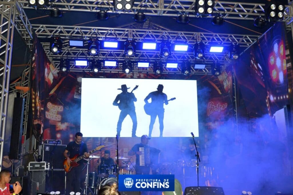 Confins celebra 29 anos com alegria e união