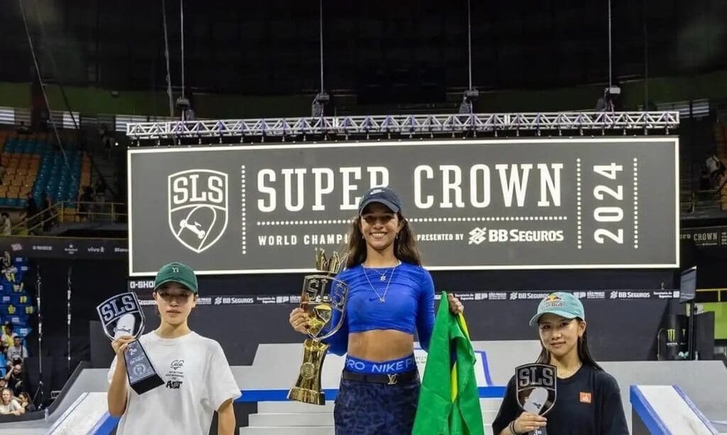Rayssa Leal conquista tricampeonato inédito no Super Crown com virada emocionante na última manobra