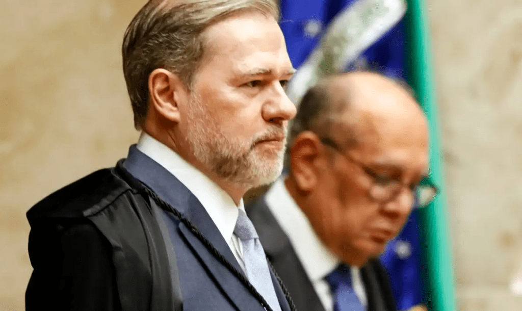 STF vota para responsabilizar redes sociais por conteúdos ilegais postados por usuários
