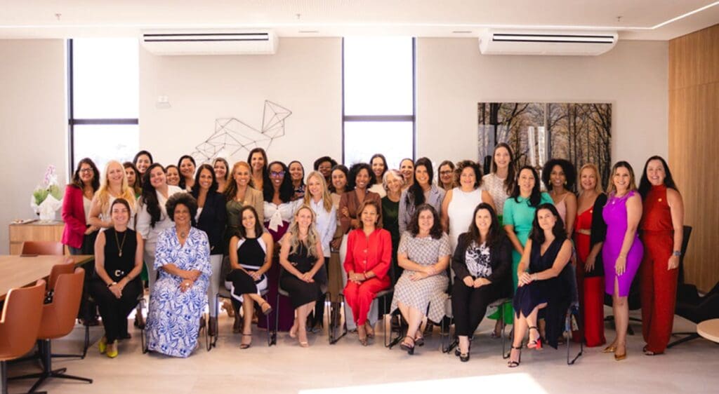 Presidente em exercício da OAB-MG, Núbia de Paula, lança selo Promoção das Mulheres Advogadas