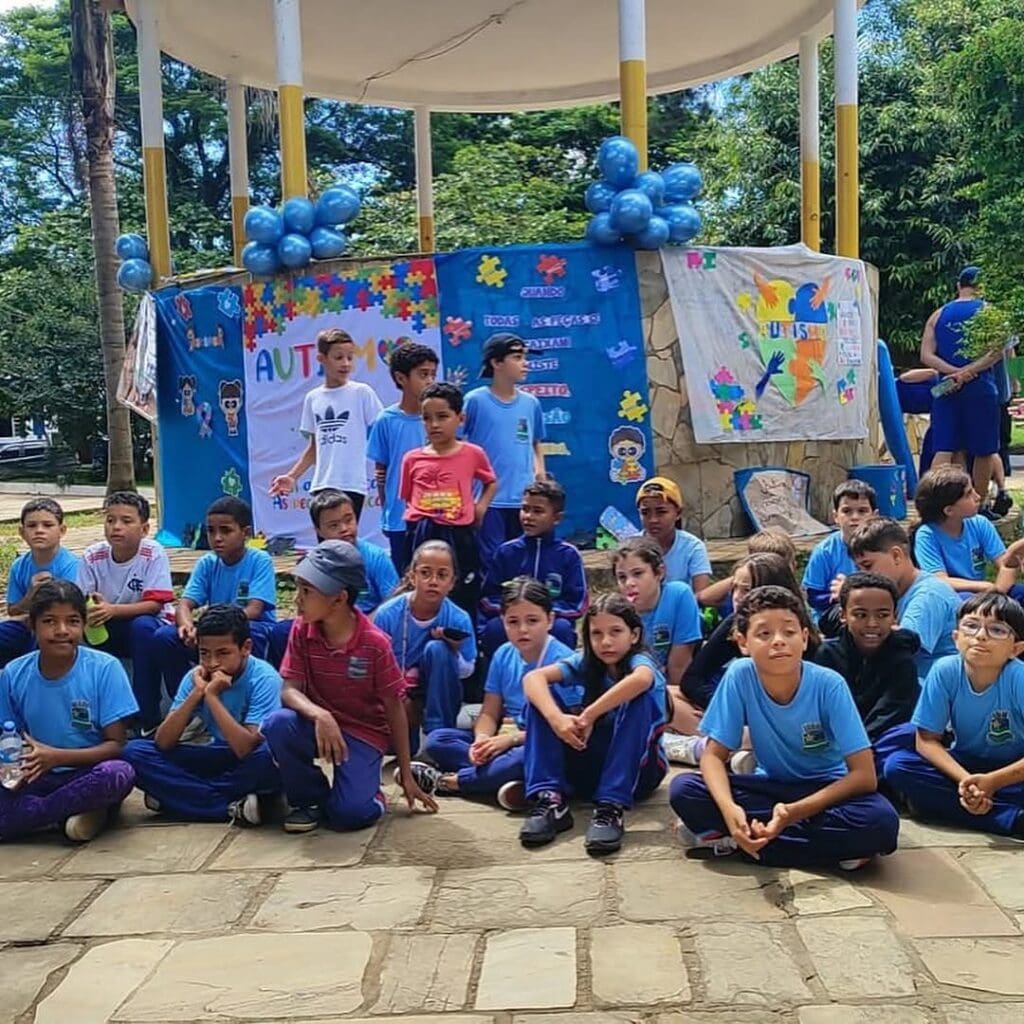 São Tomé das Letras celebra o Dia Mundial de Conscientização do Autismo com caminhada pela inclusão