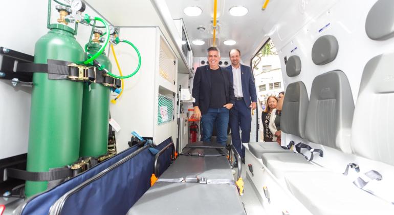 Belo Horizonte recebe cinco novas ambulâncias do SAMU e amplia capacidade de atendimento
