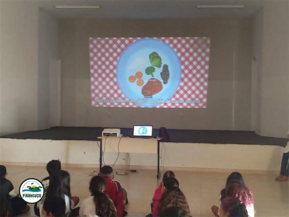 Piranguçu promove ação de alimentação saudável nas escolas com apoio do Programa Saúde na Escola